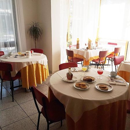 Hotel Meris Milano Marittima Exterior foto