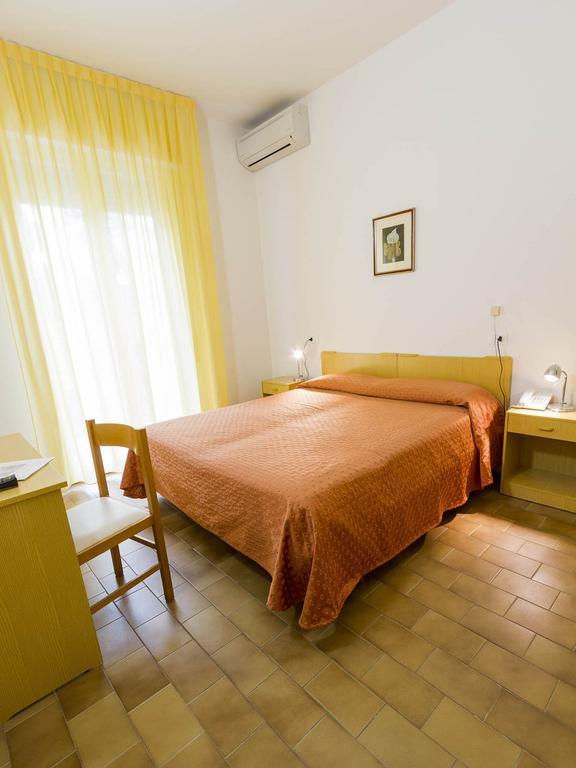 Hotel Meris Milano Marittima Habitación foto